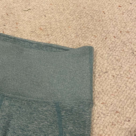 Green/blue Kirkland leggings size small - Picture 4 of 4